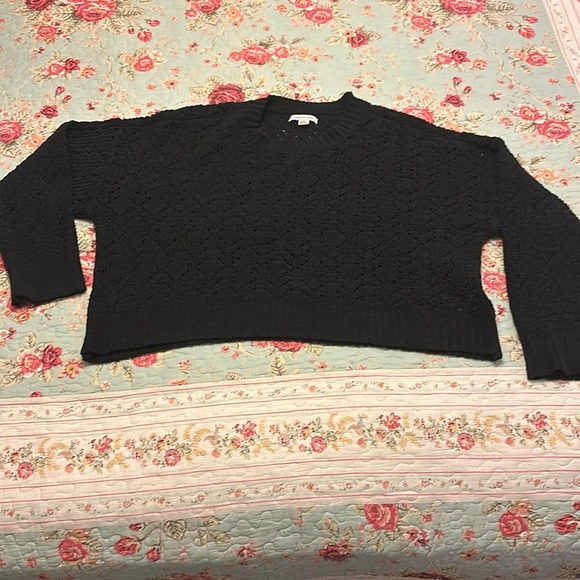American Eagle Outfitters Sweaters - American Eagle women’s crew neck sweater size large